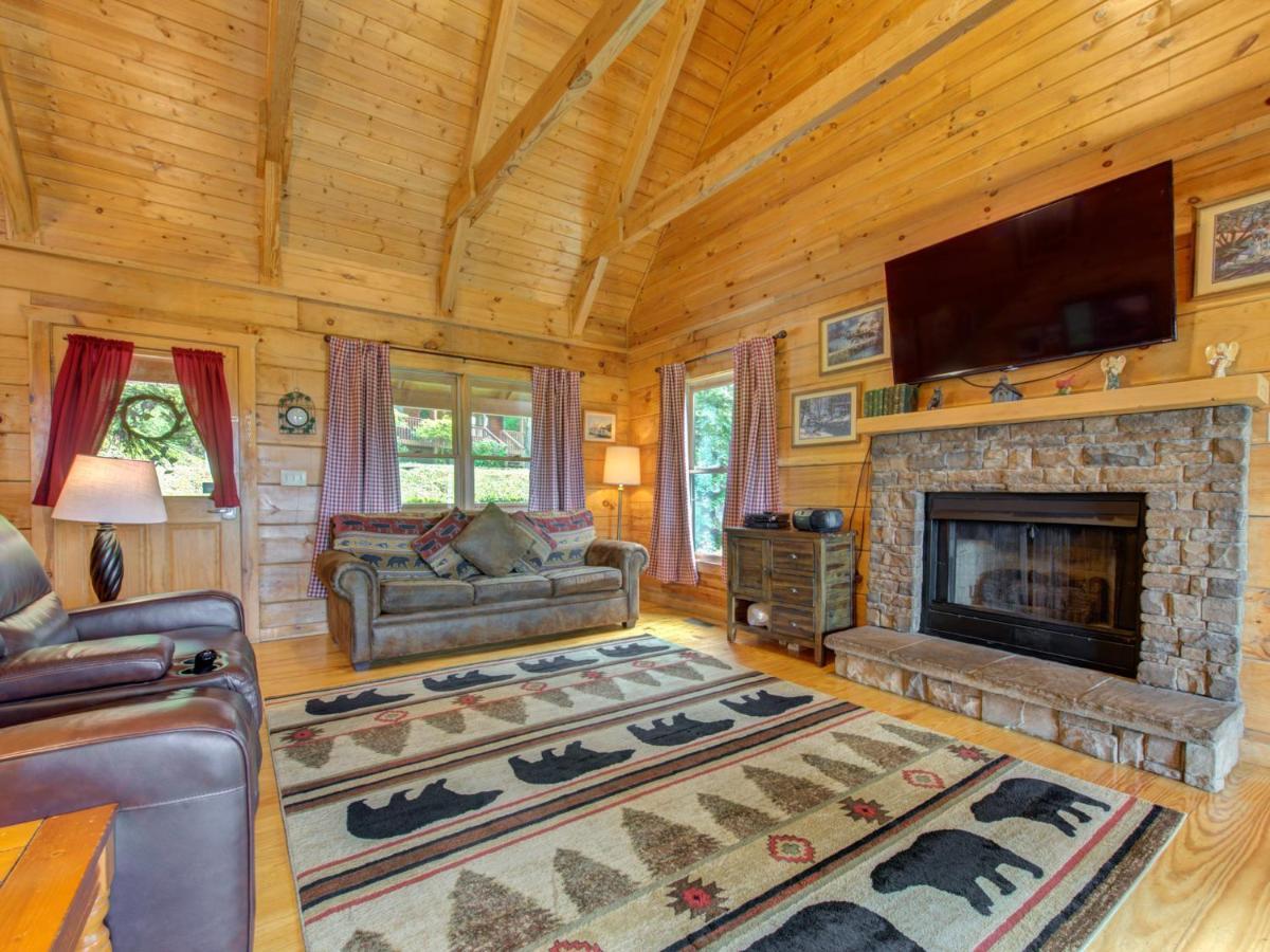 Bear Tracks, 2 Bedrooms, Hot Tub, Fireplace, Wifi, Jetted Tub, Sleeps 6 Gatlinburg Exteriér fotografie