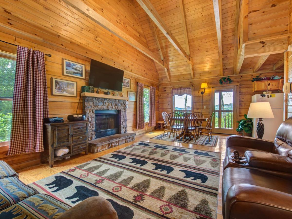 Bear Tracks, 2 Bedrooms, Hot Tub, Fireplace, Wifi, Jetted Tub, Sleeps 6 Gatlinburg Exteriér fotografie